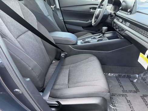 Used 2025 Honda Accord LX image 7
