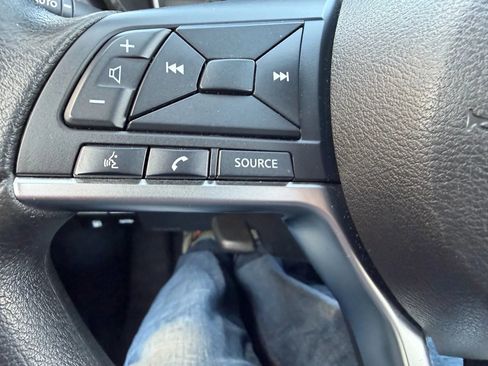 Used 2021 Nissan Versa S image 15