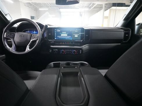 Certified 2024 Chevrolet Silverado 1500 RST AWD/4WD image 5