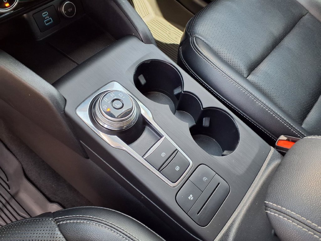 Used 2021 Ford Escape SEL FWD image 25