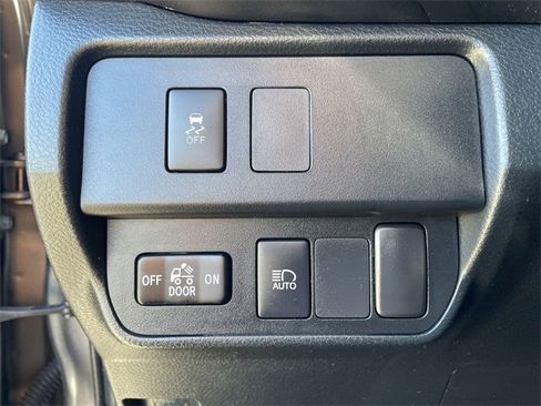 Used 2021 Toyota Tacoma SR w/ SR Convenience Package image 16