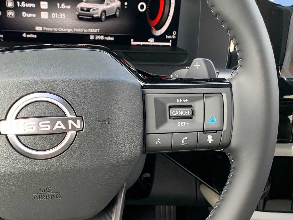 New 2026 Nissan Pathfinder SL w/ SL Premium Package FWD image 10