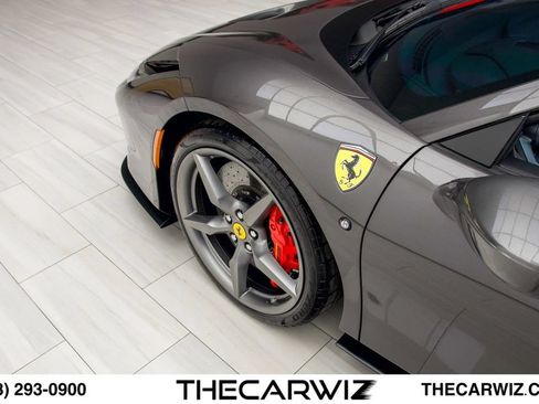 Used 2022 Ferrari F8 Tributo RWD image 16