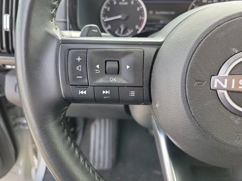 Certified 2024 Nissan Pathfinder SV FWD image 25