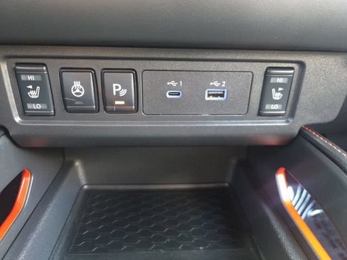 Used 2026 Nissan Frontier PRO-4X AWD/4WD image 24