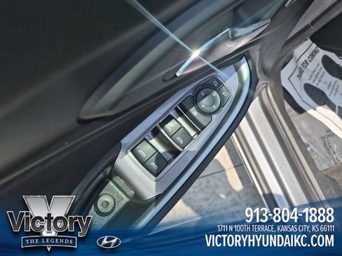 Used 2024 Chevrolet Malibu LT FWD image 13