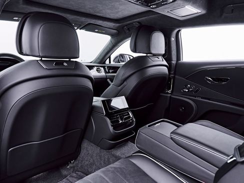 Used 2023 Bentley Flying Spur S V8 AWD/4WD image 44