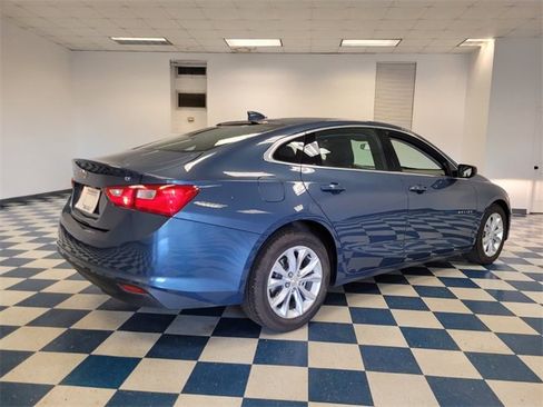 Used 2024 Chevrolet Malibu LT image 3