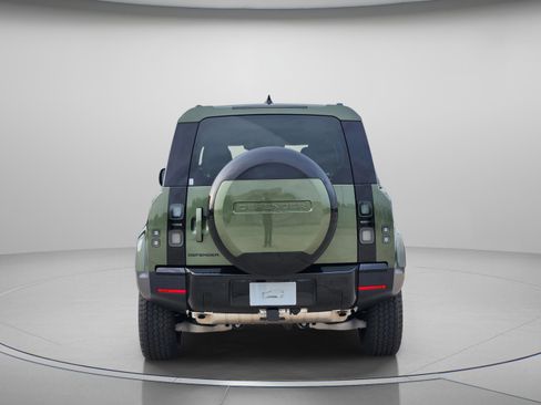 New 2026 Land Rover Defender 110 S AWD/4WD image 4