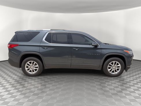 Used 2018 Chevrolet Traverse LT FWD image 8