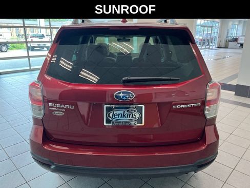 Used 2018 Subaru Forester 2.5i Premium w/ All-Weather Package AWD/4WD image 14