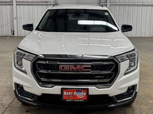Used 2024 GMC Terrain AT4 w/ LPO, Floor Liner Package AWD/4WD image 2