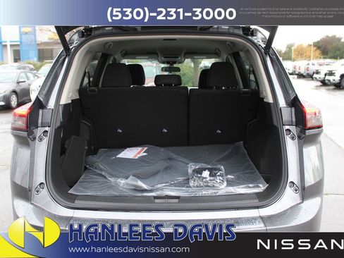 New 2026 Nissan Rogue SV image 10