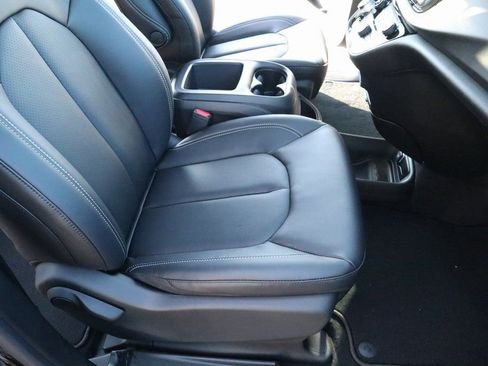 New 2026 Chrysler Voyager LX image 14