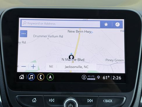 Used 2022 Chevrolet Equinox RS w/ RS Leather Package image 35