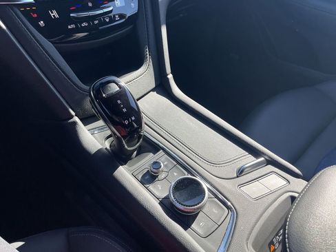 Certified 2024 Cadillac XT6 Sport w/ Technology Package image 25