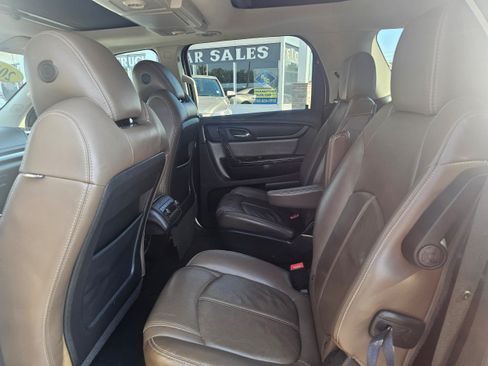 Used 2017 GMC Acadia Limited SLT AWD/4WD image 10