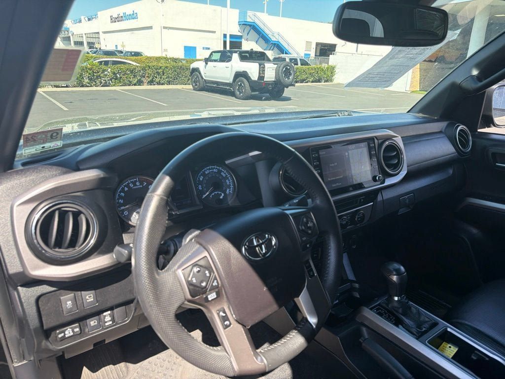 Used 2021 Toyota Tacoma Limited w/ Nightshade Package AWD/4WD image 10