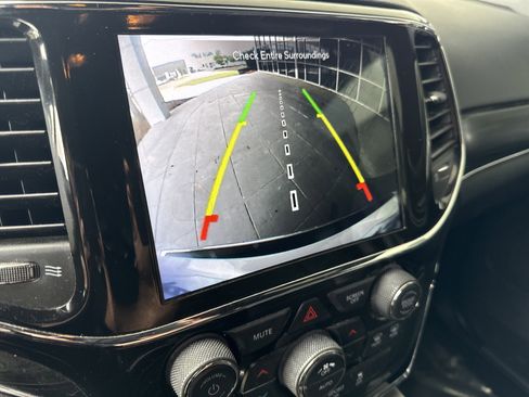 Used 2021 Jeep Grand Cherokee Limited RWD image 24