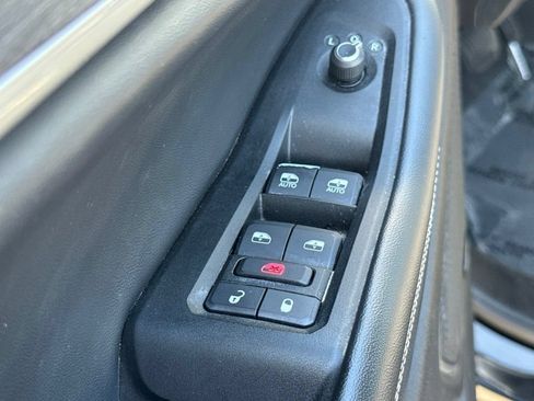 Used 2023 Jeep Grand Cherokee L Limited w/ Trailer Tow Group (B) AWD/4WD image 22