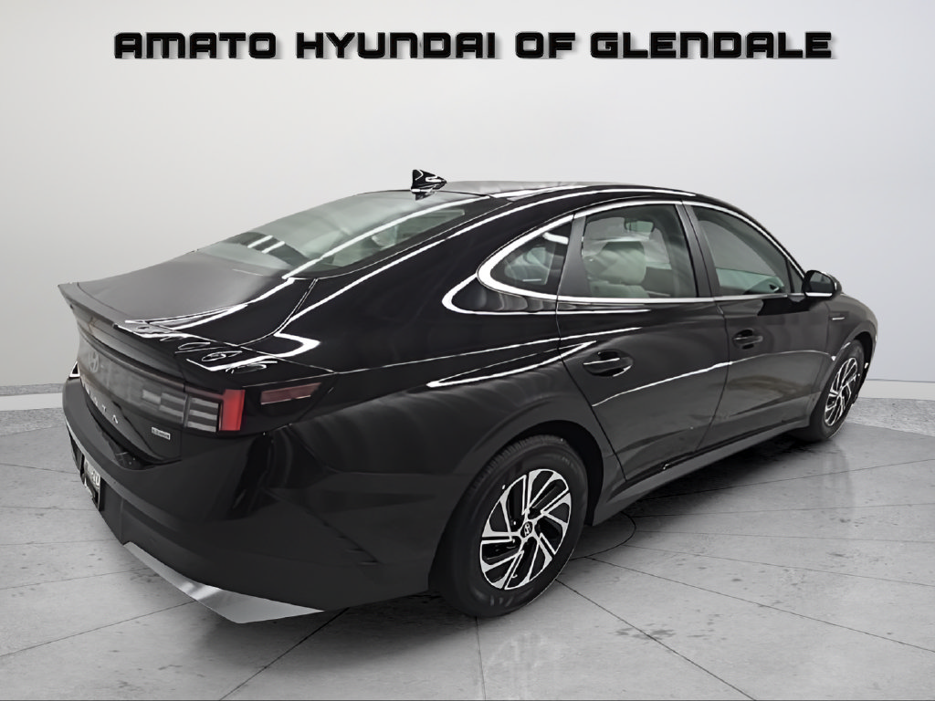 New 2026 Hyundai Sonata Blue FWD image 6