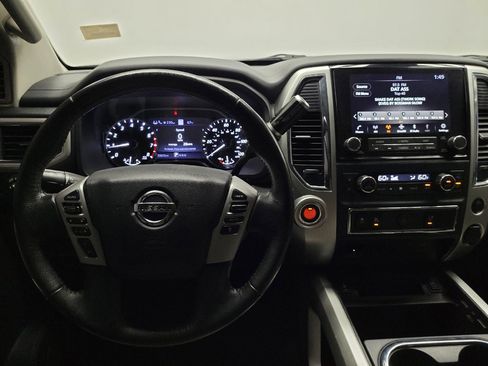 Used 2021 Nissan Titan SV w/ SV Convenience Package image 22