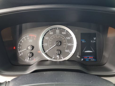 Used 2022 Toyota Corolla LE image 21