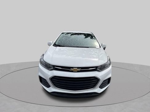Used 2020 Chevrolet Trax LS w/ Tint and Cruise Package FWD image 2