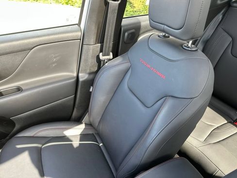 Used 2023 Jeep Renegade Trailhawk w/ Sun/Sound Group AWD/4WD image 23