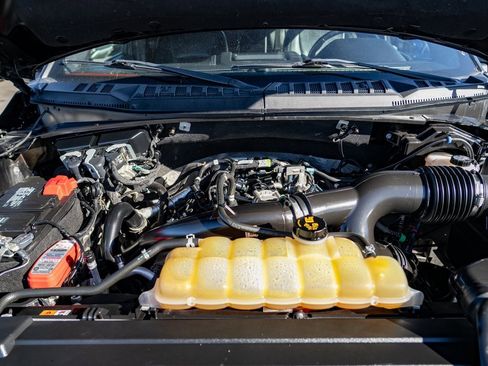 Used 2019 Ford F150 Lariat w/ Equipment Group 502A Luxury image 27