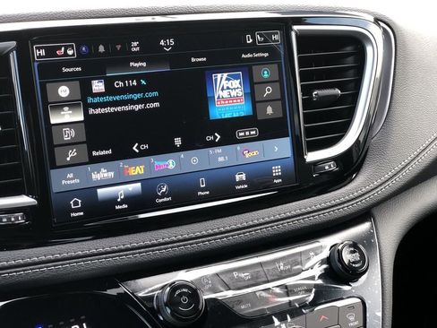 New 2026 Chrysler Pacifica Select w/ S Appearance Package FWD image 29