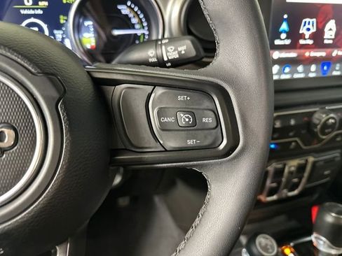 Used 2023 Jeep Wrangler Unlimited w/ Cold Weather Group AWD/4WD image 15