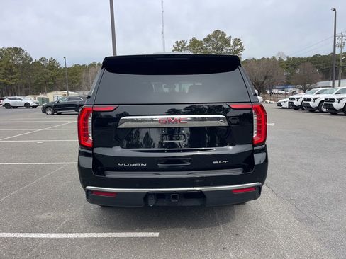 Used 2024 GMC Yukon SLT AWD/4WD image 6