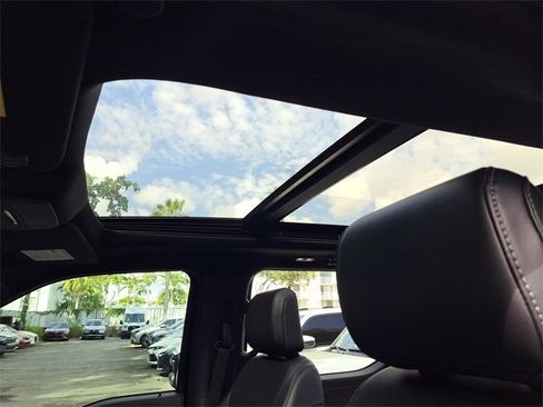 Used 2022 Ford F150 Lariat w/ Equipment Group 502A High image 13