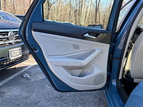 Certified 2025 Volkswagen Jetta S image 20