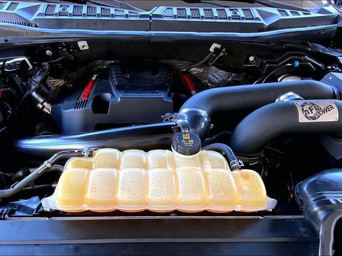 Used 2019 Ford F150 Raptor w/ Equipment Group 802A Luxury image 31