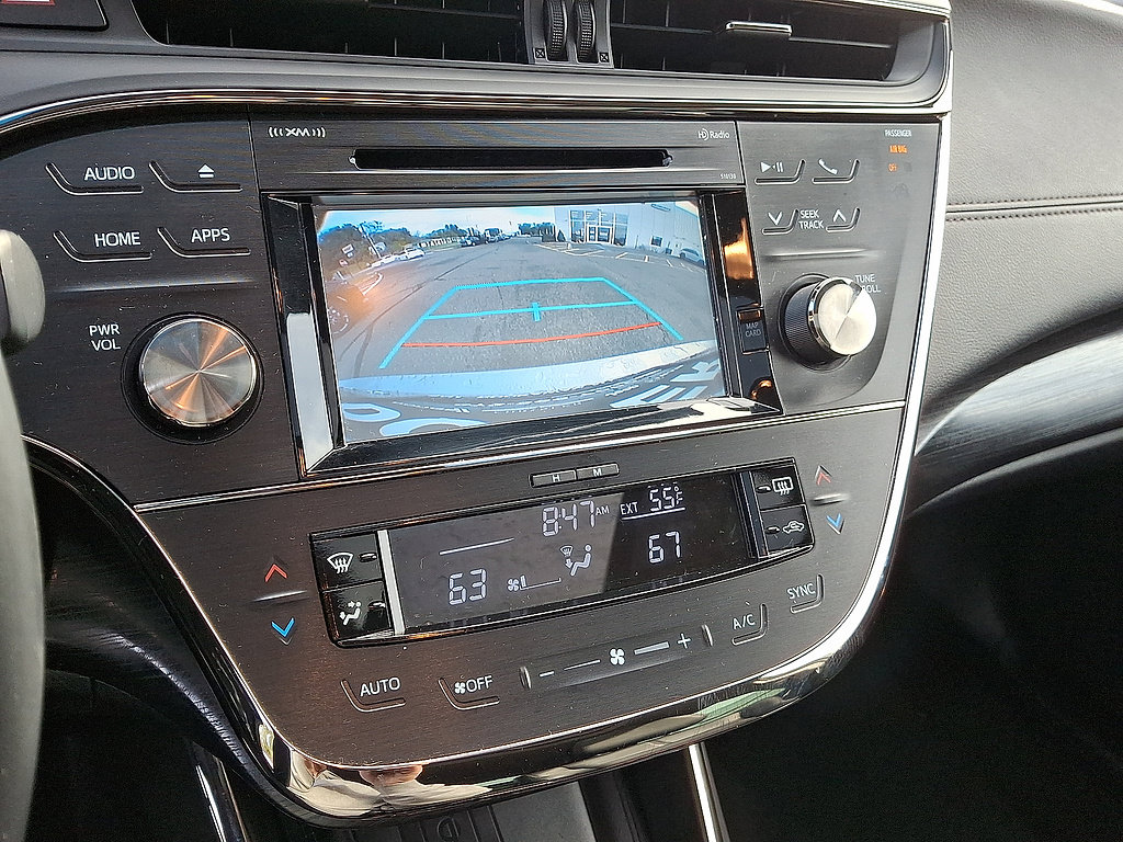 Used 2018 Toyota Avalon Touring w/ All Weather Liner Package FWD image 7