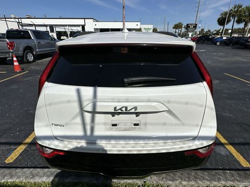Certified 2023 Kia Niro Wind image 7
