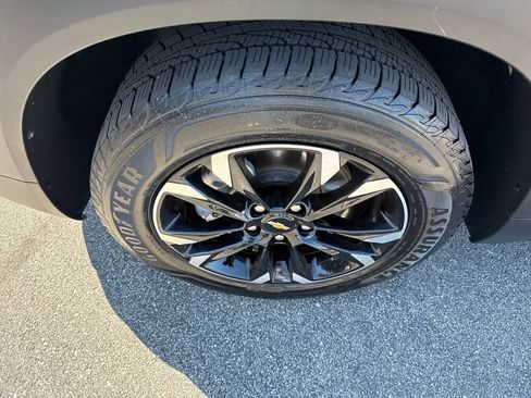 Used 2021 Chevrolet TrailBlazer LT w/ Convenience Package FWD image 35