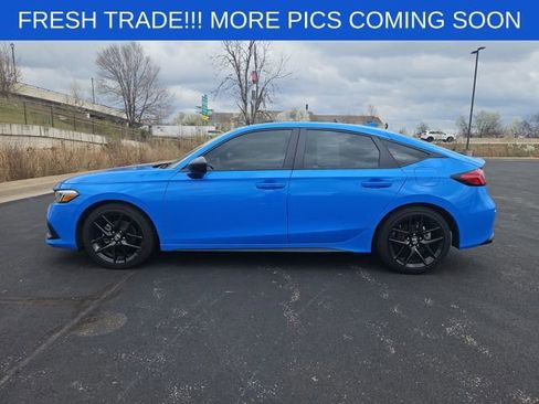 Used 2024 Honda Civic Sport image 2