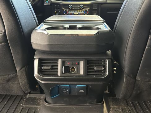 Used 2022 Ford F150 Lariat w/ Equipment Group 502A High AWD/4WD image 26
