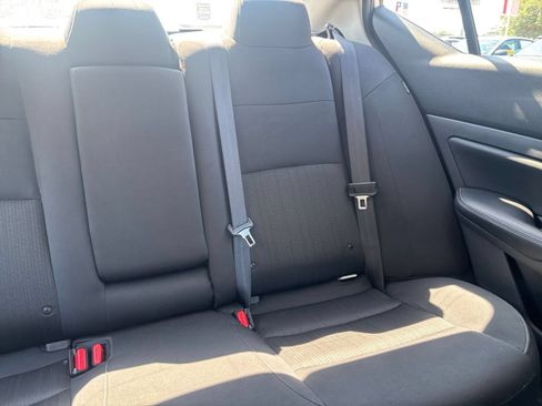 Used 2025 Nissan Altima 2.5 SV FWD image 37