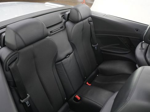 Used 2012 BMW 650i xDrive Convertible AWD/4WD image 12