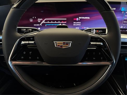 New 2026 Cadillac Escalade Luxury image 19