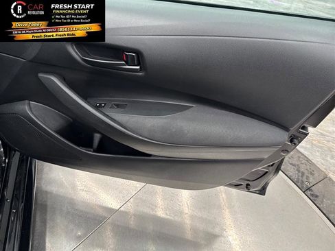 Used 2023 Toyota Corolla LE image 61