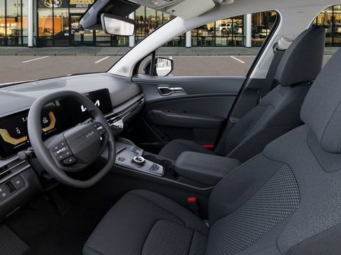 New 2026 Kia Sportage LX image 17