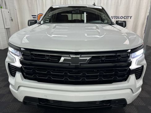Used 2025 Chevrolet Silverado 1500 RST AWD/4WD image 4