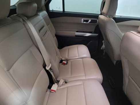 Used 2023 Ford Explorer XLT w/ Equipment Group 202A image 19