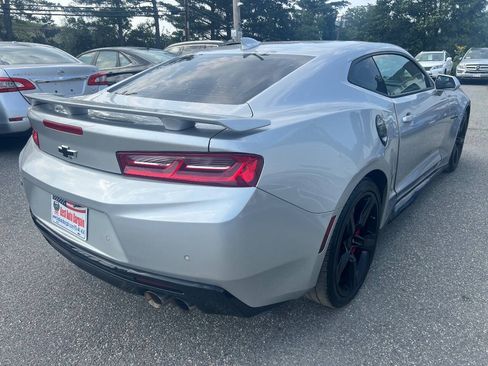 Used 2018 Chevrolet Camaro SS RWD image 6