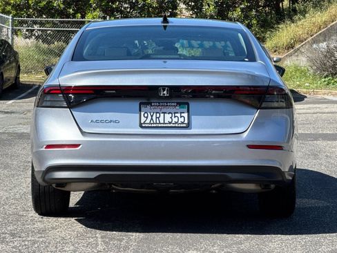 Used 2025 Honda Accord SE image 6